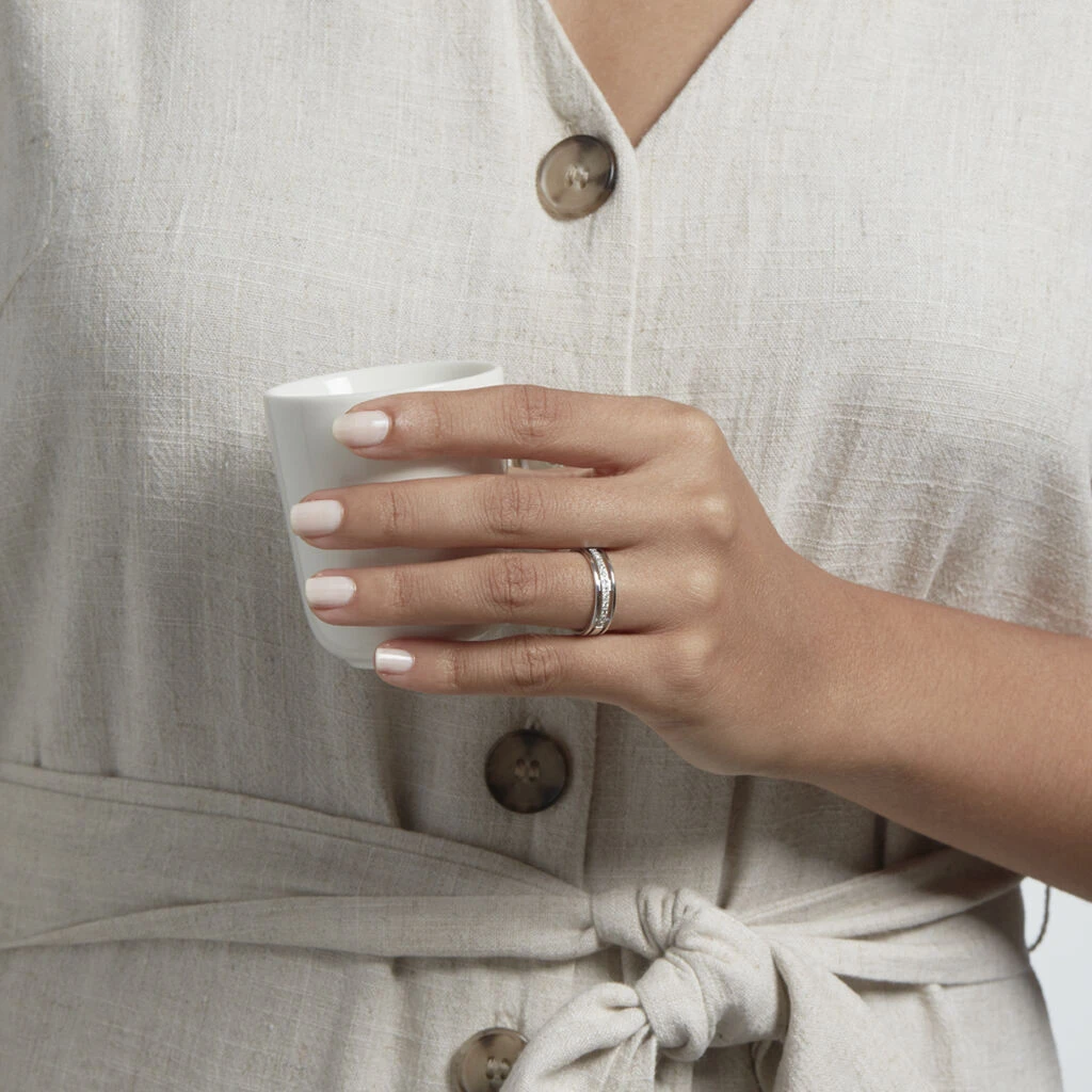 Alliance Serti Grains Ajoures Or Blanc Diamant – Image 4